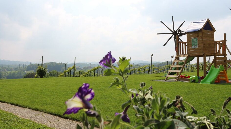 Weingut & Buschenschank Zweytick Kinderspielplatz | © Weingut & Buschenschank Zweytick | Fam. Zweytick