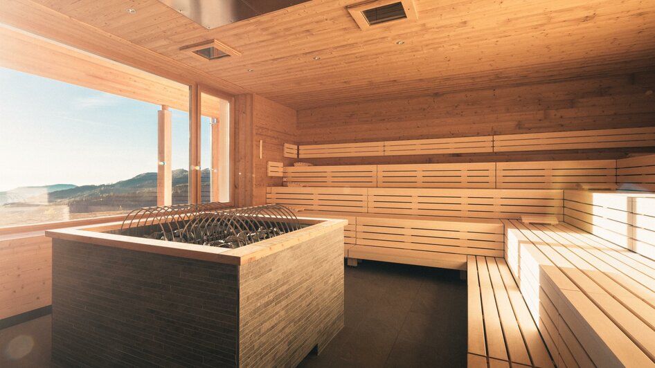 Bauernhofer_Sauna mit Ausblick_Oststeiermark | © Naturhotel Bauernhofer