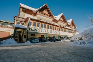 Wiazhaus Rest. and Hotel parkplaces | © Wia z´haus