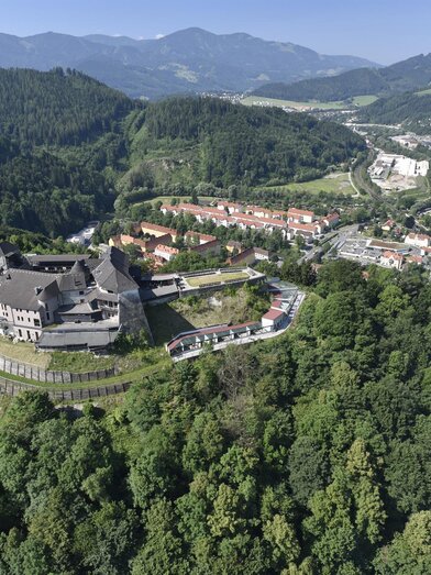 Luftbild Burg Oberkapfenberg | © Stadtgemeinde Kapfenberg | © Stadtgemeinde Kapfenberg