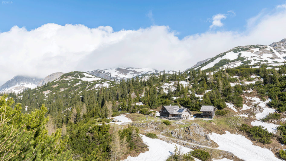 Blick zur Häuslalmhütte