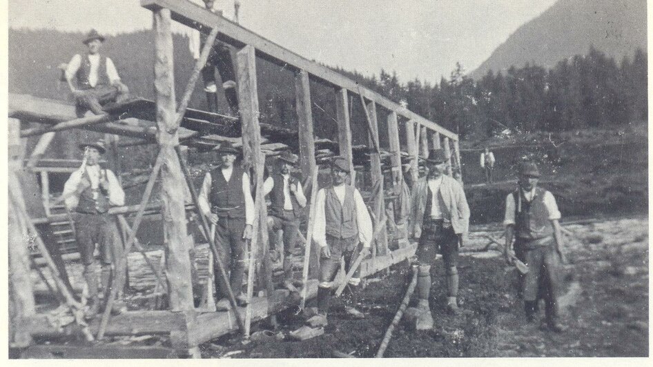 Aufbau einer Trockenhütte