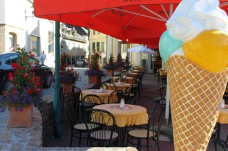 Kurcafé-Konditorei Lewandofsky-Temmel, Gastgarten | © TVB Ausseerland - Salzkammergut_Viola Lechner