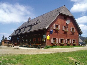 Salzstieglhaus im Sommer_Außenansicht | © Steirischen Rucksackdörfer