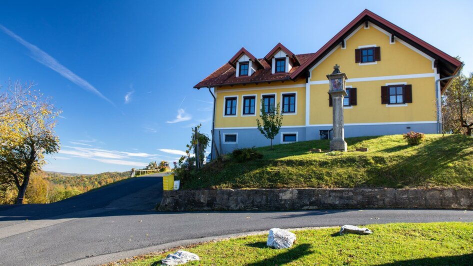 Weinhof-Buschenschank Hakl in Sichauf bei St. Anna | © Ulrike Korntheurer