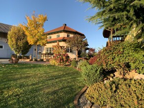 Weinhof bei Sonnenuntergang | © Weinhof Rossmann