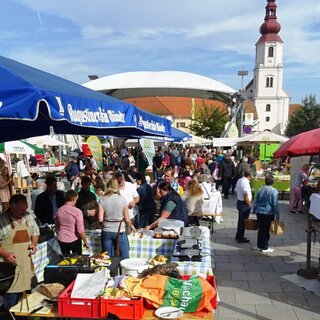 Organic festival on the main square in Fehring | © Bio Austria