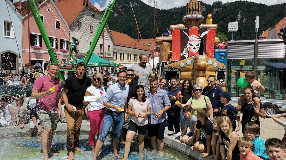 Besuchergruppe bei Froh Kids in the City | © Johannes Wieser