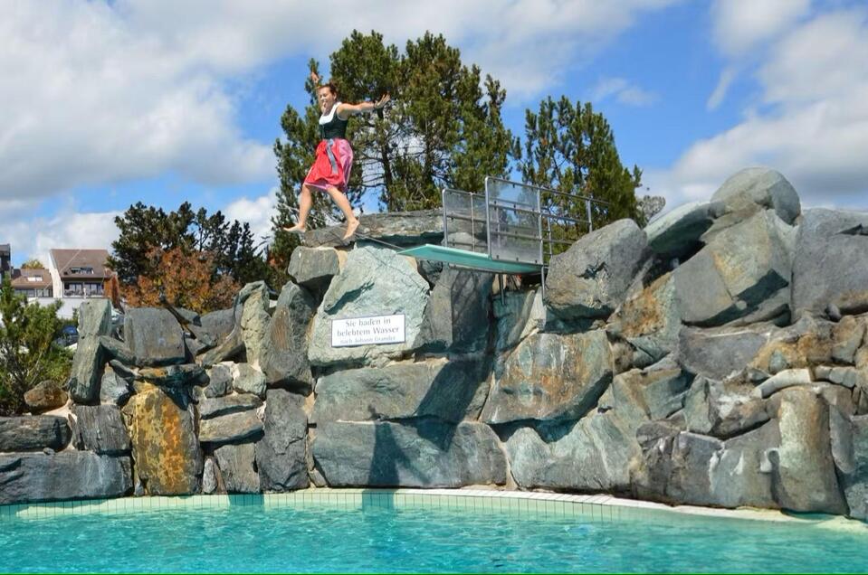 Trachtenspringen im Thermenresort | © Thermenresort Loipersdorf