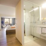 Photo of Double room, shower, toilet, balcony