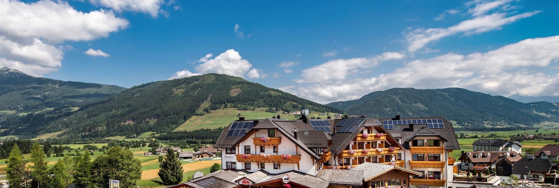 Hotel_Außenansicht_Sommer