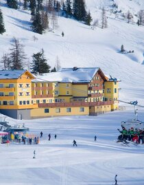 Hotel Hierzegger,Tauplitzalm, große Sonnenterrasse | © Hotel Hierzegger | Hotel Hierzegger | © Hotel Hierzegger