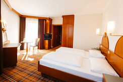 Doppelzimmer mit Balkon