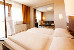 Suite Deluxe Doppelbett zum Balkon