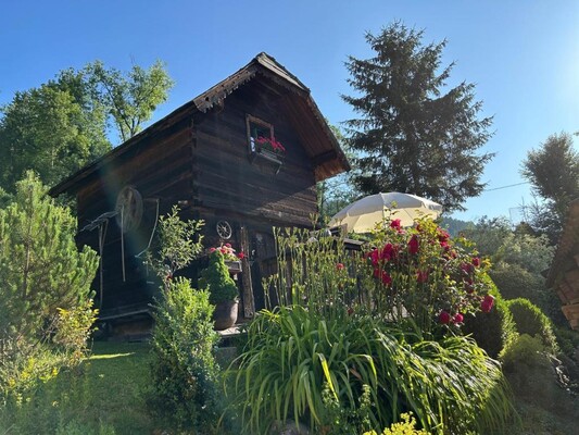 studio in a converted barn in Lassing
