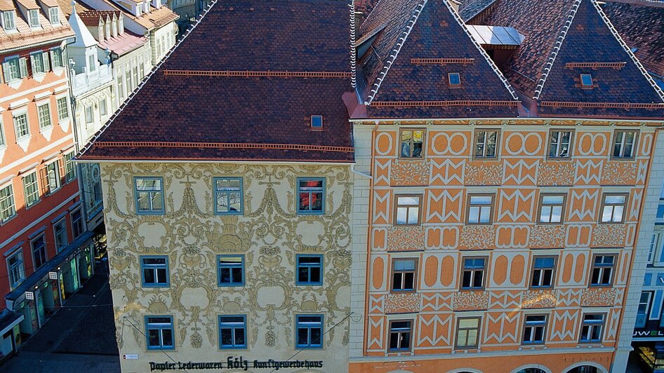 Blick auf das Luegghaus in Graz mit dekorativen Fassaden. | © Graz Tourismus - Hans Wiesenhofer