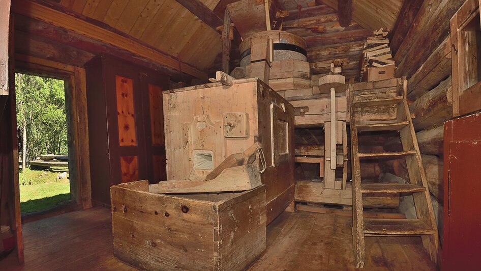 Baking bread at the Troger Mill - Impressionen #2.4
