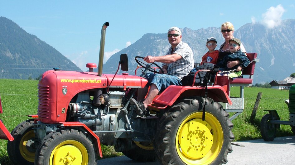 "Altsteirer Traktorfahrt" - Driving by tractor - Impression #2.2