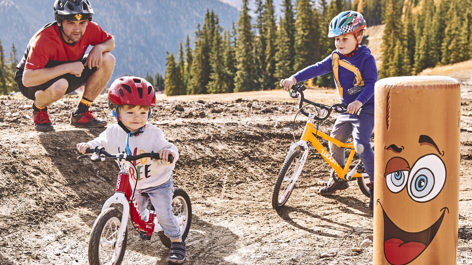 Die Bike Arena bietet auch für die Kleinsten einfache Strecken