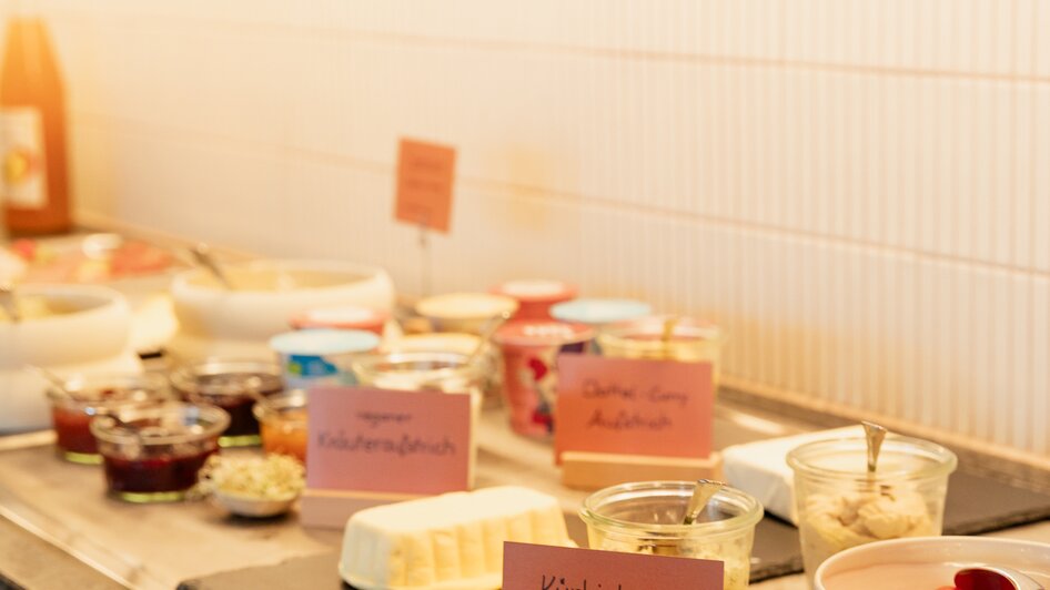 Frühstück | voMas | © biYou biYou Ecoquartier in den Bergen - Impression #2.10 | © biYou
