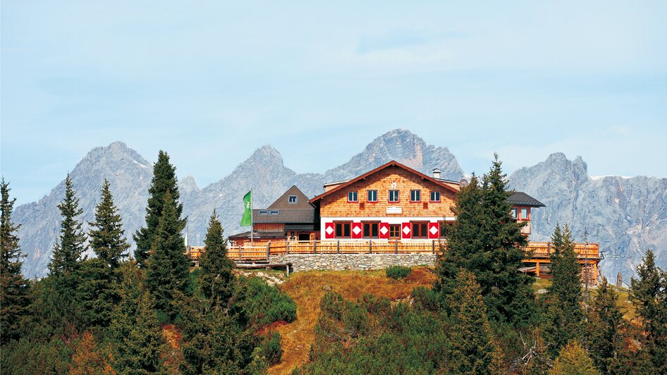 Panormablick auf die Hochwurzenhütte | © Archiv Hochwurzenhütte