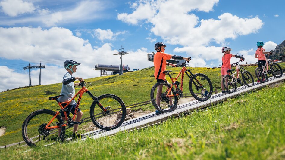Junior Trails - Impression #2.1