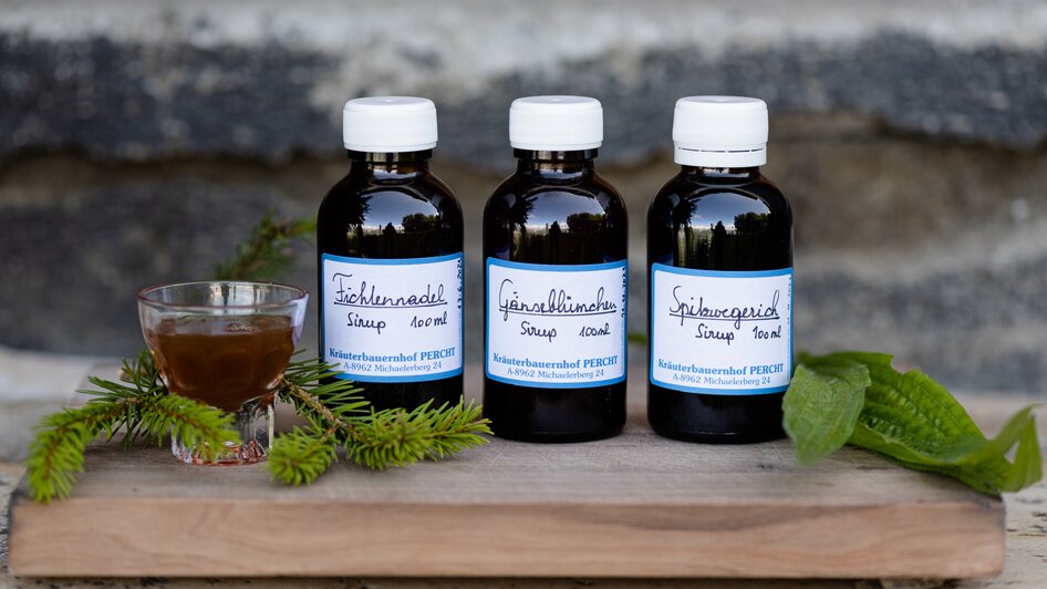 Verschiedene Sirupe, Kräuterbauernhof Percht