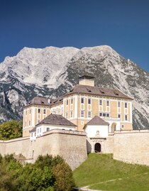 Schloss Trautenfels mit Grimming | © Christoph Huber | Christoph HUBER | © Christoph Huber