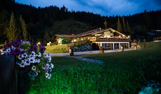 Abendstimmung mit der Ramsauer Waldschenke. | © Ramsauer Waldschenke